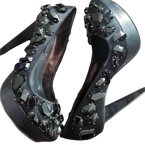 BCBGMAXAZRIA Rockstud Pump